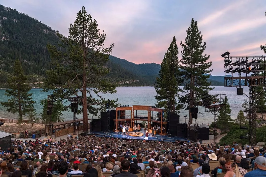 21e7b242 7a05 47cc b9cc b900f5f8ecc6